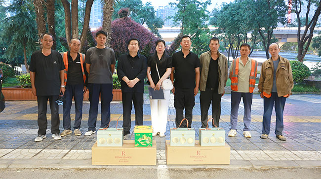 小2.jpg